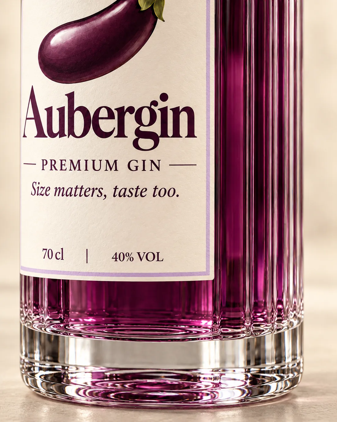 Close-up of the Aubergin label